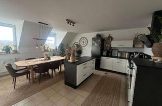 Wohnung mieten in Bayreuther Straße 17, 95478 Kemnath, Raum für neue Ideen: 3,5-Zimmer-Wohnung in Kemnath