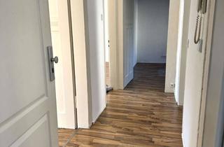 Wohnung mieten in Hallerstraße 10, 78056 Villingen-Schwenningen, Sanierte 3 Zimmer Altbau-Wohnung, super Zentral in Schwenningen