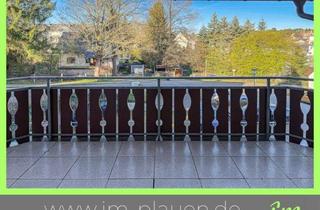 Wohnung kaufen in Viehmarkt 15, 08485 Lengenfeld, Balkon – Garage + Stellplatz – Gäste-WC | 3-Zimmer-Eigentumswohnung Lengenfeld