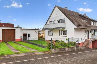 Doppelhaushälfte kaufen in 75334 Straubenhardt, Charmante Doppelhaushälfte mit Potenzial, Balkon & Garage