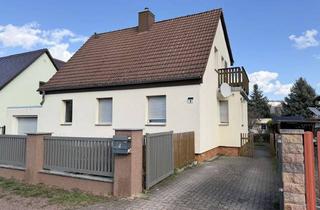 Haus kaufen in 06231 Bad Dürrenberg, Viel Platz, viel Grün, viel Zuhause - Großzügiges Haus mit Garten, Terrasse, Balkon und Garage