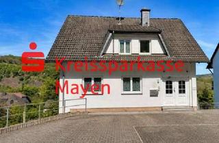 Haus kaufen in 56332 Brodenbach, Attraktives Dreifamilienhaus in ruhiger Hanglage mit guter Rendite