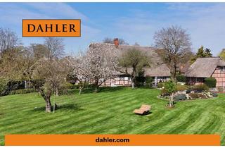 Haus kaufen in 23883 Hollenbek, Reetdachanwesen mit 2-3 Wohneinheiten in traumhafter Feldrandlage - Schaalseeregion
