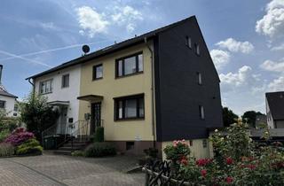 Doppelhaushälfte kaufen in Röttges Hof 12b, 45472 Winkhausen, Solide Doppelhaushälfte mit Ausbaureserve