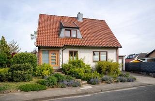 Einfamilienhaus kaufen in Am Thing, 52372 Kreuzau, Charmantes u. freistehendes Einfamilienhaus mit Traumgarten – ruhige Wohnlage in Alt-Stockheim