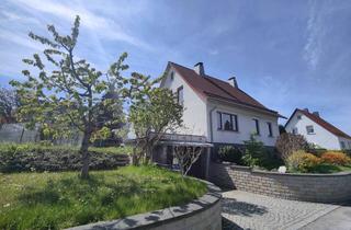 Einfamilienhaus kaufen in 96515 Sonneberg, Ruhig wohnen oben "auf der Wehd" - Einfamilienhaus mit Garage und schönem Garten