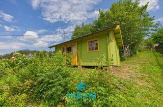 Grundstück zu kaufen in August-Bebel-Straße, 09390 Gornsdorf, Naturidylle mit Potenzial – Baugrundstück mit gemütlichem Gartenhaus in Gornsdorf