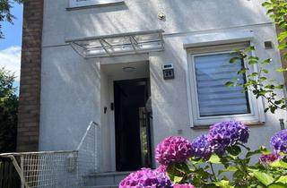 Haus mieten in 22415 Langenhorn, Exklusives, voll möbliertes 5-Zimmer-Reihenhaus mit Terrasse in Hamburg-Langenhorn