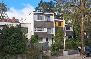 Anlageobjekt in Dubrowstraße, 14163 Zehlendorf, Zur Kapitalanlage: Vermietetes Reihenmittelhaus mit Garten in gefragter Lage