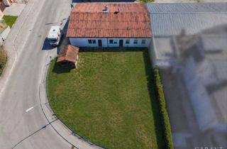 Grundstück zu kaufen in 85368 Moosburg, Attraktives Eckgrundstück mit Potenzial für Mehrfamilienhausbebauung in ruhiger Lage