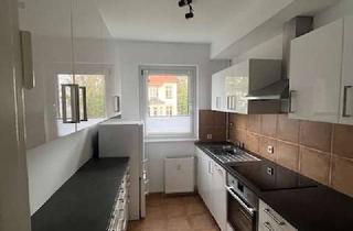 Immobilie mieten in Grabenstraße, 12209 Lichterfelde, Lichterfelde Ost, helle 2,5 Zimmer in ruhiger Lage, 65 qm