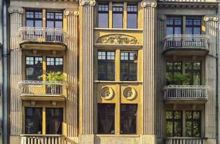 Wohnung kaufen in 55118 Neustadt, Altbau-Rarität in unmittelbarer Rheinpromenade | 4 Zimmer | 152 m² | Balkon mit Rheinbezug | Denkmal