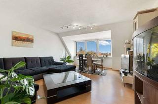 Wohnung kaufen in 23554 St. Lorenz Nord, Eigennutzung oder Kapitalanlage: Helle 3-Zimmer-Dachgeschosswohnung mit Stellplatz