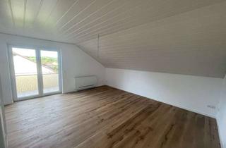 Wohnung mieten in 69168 Wiesloch, Stilvoll sanierte 3-Zimmer-Dachgeschosswohnung mit Balkon, EBK & Stellplatz