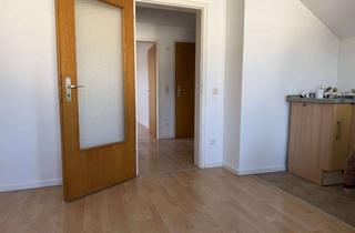 Wohnung mieten in 50769 Worringen, Modernisierte 2-Zimmer-Dachgeschosswohnung in Köln-Worringen