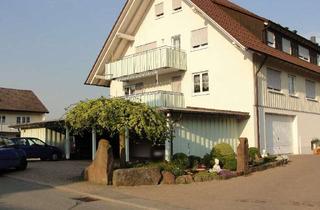Wohnung mieten in Theodor-Dierlamm-Str. 49, 75365 Calw, Gepflegte 3-Zimmer-Wohnung mit Balkon, Gartenanlage mit Wohlfühlcharakter in Calw-Altburg