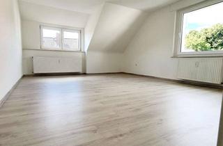 Wohnung mieten in 32105 Bad Salzuflen, Viel Platz in Bad Salzuflen: 4-Zimmer-Wohnung im Dachgeschoss