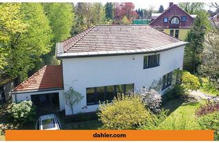 Villa kaufen in 14195 Dahlem, Elegante Villa der frühen Moderne mit klaren Linien am Finkenpark