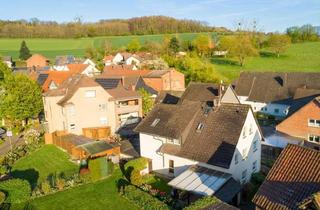 Haus kaufen in 32683 Barntrup, Gepflegtes Wohnhaus in toller Lage von Barntrup! Auch Mehrgenerationen Wohnen ist hier möglich!