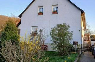 Einfamilienhaus kaufen in 55595 Hargesheim, Freistehendes Einfamilienhaus mit großem Garten und viel Potential