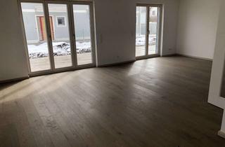 Haus mieten in Eglhartinger Straße 4a, 85614 Kirchseeon, Stilvoll mit TG: Doppelhaushälfte in Kirchseeon