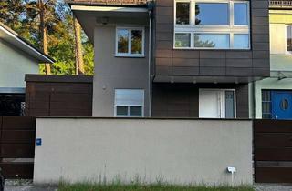 Haus mieten in An Der Bogenheide 21 b, 16348 Wandlitz, Doppelhaushälfte mit 300 m² Wohnfläche in Wandlitz
