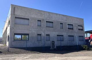 Gewerbeimmobilie kaufen in 51789 Lindlar, Gewerbehalle mit Werkstatt und Verwaltungstrakt