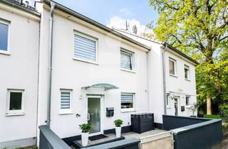 Haus kaufen in 50226 Frechen, Stilvolles Reihenmittelhaus mit Südgarten und parkähnlicher Hofanlage in Frechen-Königsdorf!