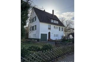 Haus kaufen in 71384 Weinstadt, Zweifamilienhaus mit Gestaltungsmöglichkeit in Weinstadt-Endersbach
