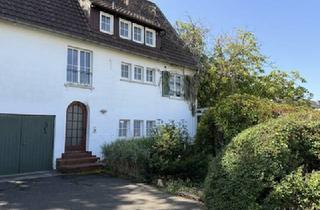 Haus kaufen in 71384 Weinstadt, Zweifamilienhaus mit Gestaltungsmöglichkeit in Weinstadt-Endersbach