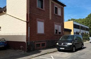 Haus kaufen in 63456 Hanau, Hanau - Freistehendes Zweifamilienhaus in Steinheim