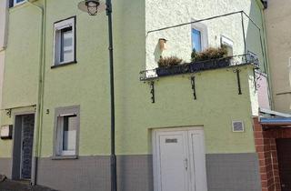 Haus kaufen in 56856 Zell, Zell (Mosel) - Ferienhaus mit Terrasse in Zell (Mosel) zu verkaufen