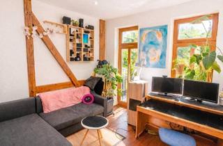 Wohnung kaufen in 06110 Halle, Halle (Saale) - Schöne Altbau-Maisonette-Wohnung als Kapitalanlage