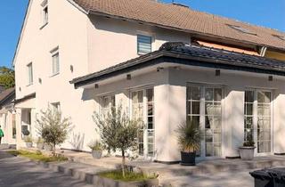 Haus kaufen in 41564 Kaarst, Kaarst - 1-2 FAMILIEN HAUS IN KAARST