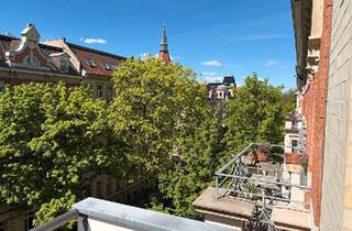 Wohnung kaufen in 04105 Leipzig, Leipzig - Wunderschöne sanierte Altbauwohnung mit 2 Balkonen. Stuck&Parkett