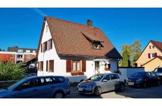 Einfamilienhaus kaufen in 72250 Freudenstadt, Freudenstadt - Haus mit Garagen Garten Freisitz Keller Kamin