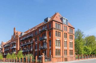 Wohnung kaufen in 14059 Berlin, Berlin - Joli Couer - Helle Altbauwohnung mit moderner Ausstattung & Stellplatz in ruhigem Denkmal-Ensemble