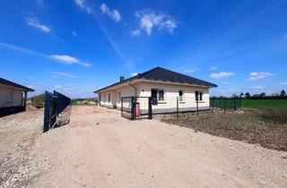 Haus kaufen in 39596 Arneburg, Arneburg - Moderner Bungalow aus 2024 in ruhiger Ortsrandlage