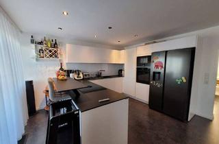 Wohnung kaufen in 72290 Loßburg, Sonnige moderne Wohnung mit Balkon