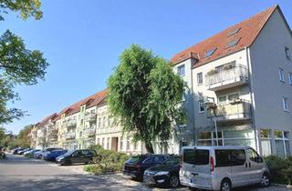 Wohnung kaufen in 16816 Neuruppin, Vermietete 2-Zimmer-Eigentumswohnung mit Balkon in zentraler Innenstadtlage