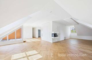 Wohnung kaufen in 14089 Kladow, Luxuriöse Dachgeschosswohnung in Berlin-Kladow - 113 m², Balkon, 2 Bäder, kernsaniert