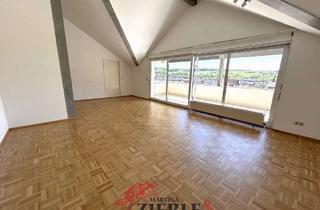 Penthouse kaufen in 73066 Uhingen, Gelegenheit! Penthouse-Wohnung, großer Balkon, fantastische Aussicht, TG-Stellplatz, ab sofort frei!