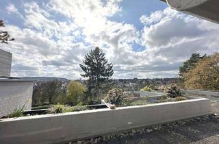 Wohnung kaufen in 71334 Waiblingen, Haus‑im‑Haus‑Stil mit unverbaubarem Blick auf Waiblingen