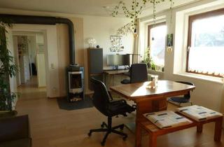 Wohnung kaufen in Holsteiner Str., 81377 Sendling-Westpark, Helle 3,5-Zi.-Altbauwohnung mit Balkon, Kaminofen & unverbaubarem Weitblick in Sendling