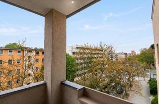 Wohnung kaufen in 12169 Steglitz, Stilvoller Altbau-Traum ++Großzügiges Familiendomizil mit Sonnenloggia