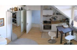 Wohnung kaufen in 85551 Kirchheim, Kapitalanlage München-Ost: Vermietetes DG-Apartment + TG-Stellplatz | 500€ Kaltmiete | 5 Min. S-Bahn