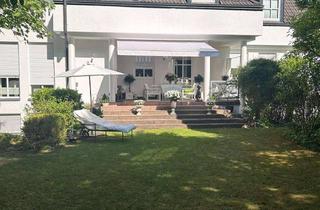 Wohnung kaufen in Nördliche Münchner Str. 25a, 82031 Grünwald, Exklusives Investment in Grünwald: Modernisierte Erdgeschoss-Oase mit 250 m² Garten (Nießbrauch)