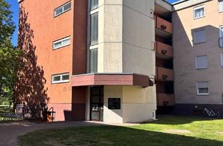 Sozialwohnungen mieten in Carl-Zuckmayer-Str. 23, 68169 Neckarstadt, Hergerichtete Wohnung mit Balkon (WBS für 2 Personen) - ideal für Senioren