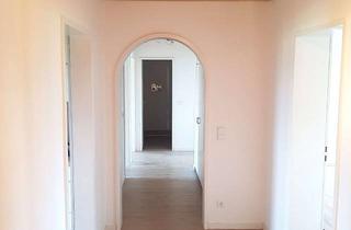 Wohnung mieten in 74080 Böckingen, *** Böckingen Schanz: Tolle 4-Zi.-Whg. mit EBK, Balkon + TG-Stlpl. ab 01.06.2026 zu vermieten ***