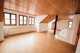 Wohnung mieten in Frühlingstraße, 89281 Altenstadt, Großzügige und helle 3,5 Zimmer Wohnung mit Einbauküche und Balkon